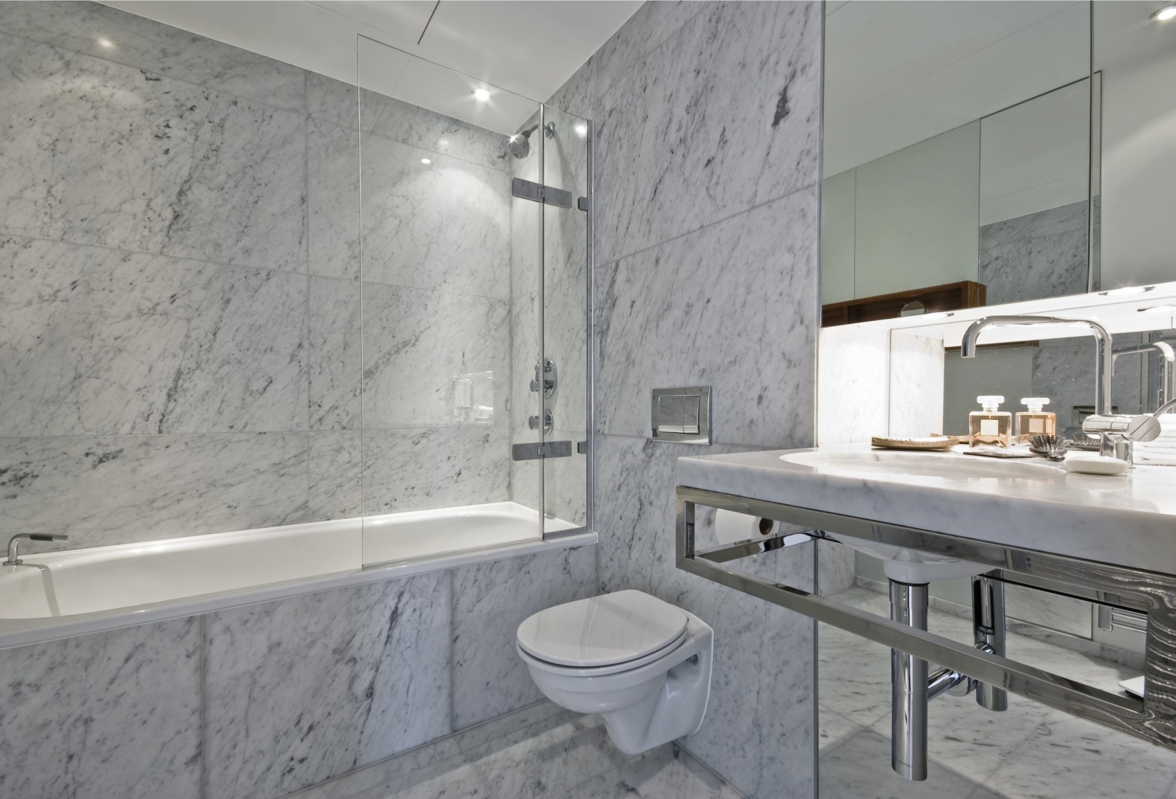 Blanc_marbre_salle de bain_carrara_2.jpg