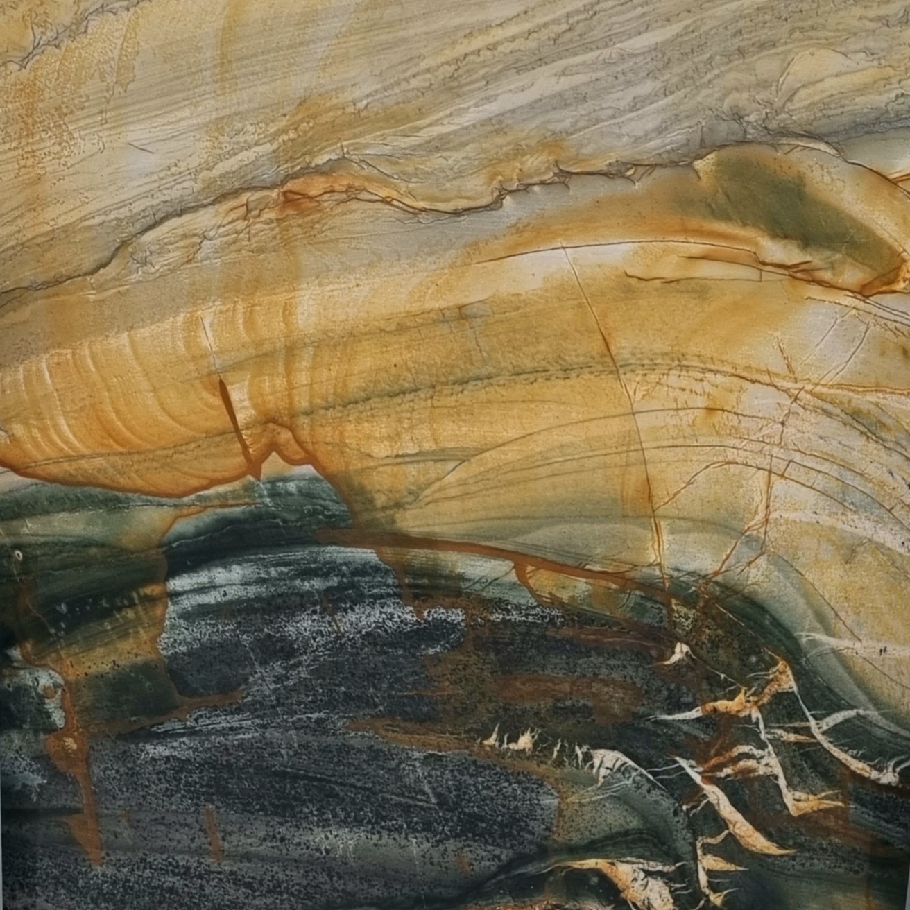 Cuarcita Polaris Gold